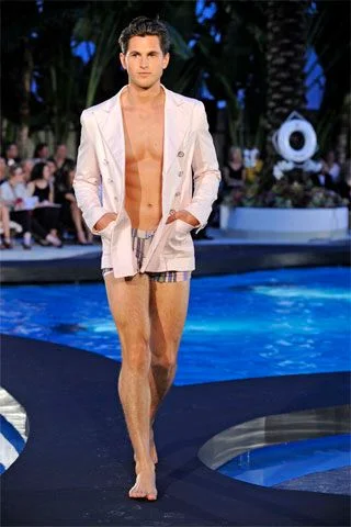 Look 18